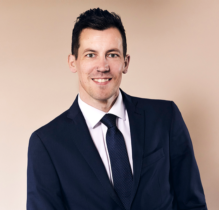 Lars, Souschef i restauranten og festkoordinator